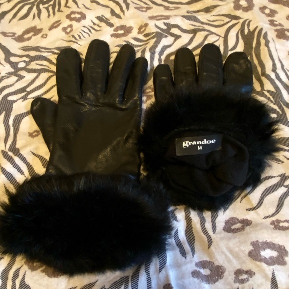 EUC Nine West Women’s Black Leather gloves lot of 3 pair size M - Picture 12 of 13